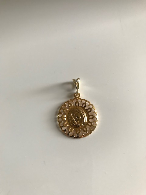 Collier Ama – Plaqué or - Bijou initiale martelée à la main - Jolie Demoiselle